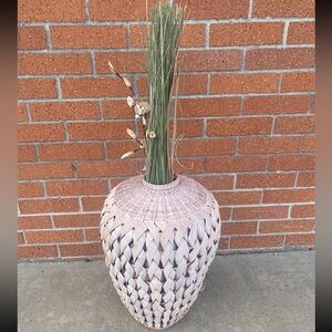 Rattan woven urn shaped wicker large vase decor
